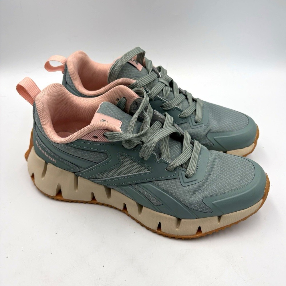 Reebok Athletic Sneakers Green/Pink/Tan Lace-Up Low Top Solid Logo Women's 6.5